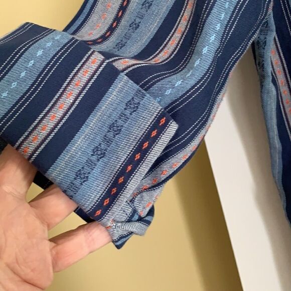 Oversized small top  - Picture 3 of 10